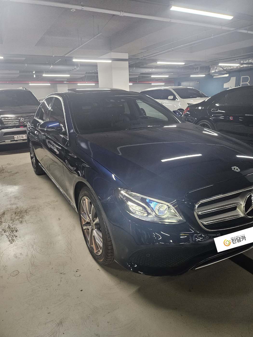 33j4lqeunc90830920.jpg