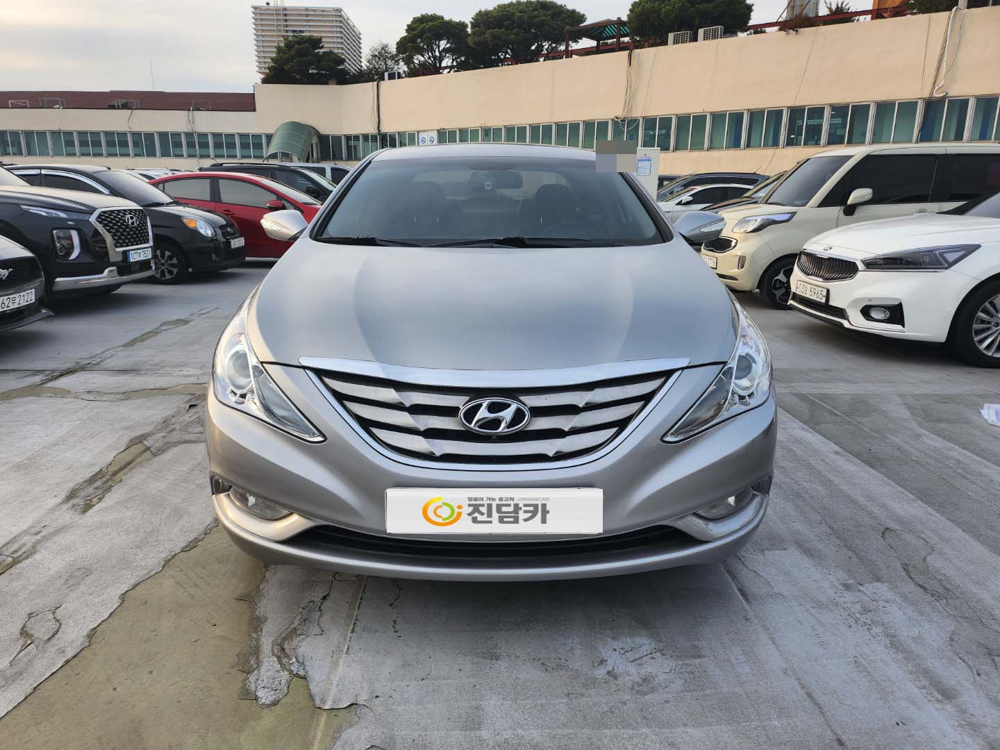 친절함과 서비스에 감동 받아 진행한 YF쏘나타 중고차 구입