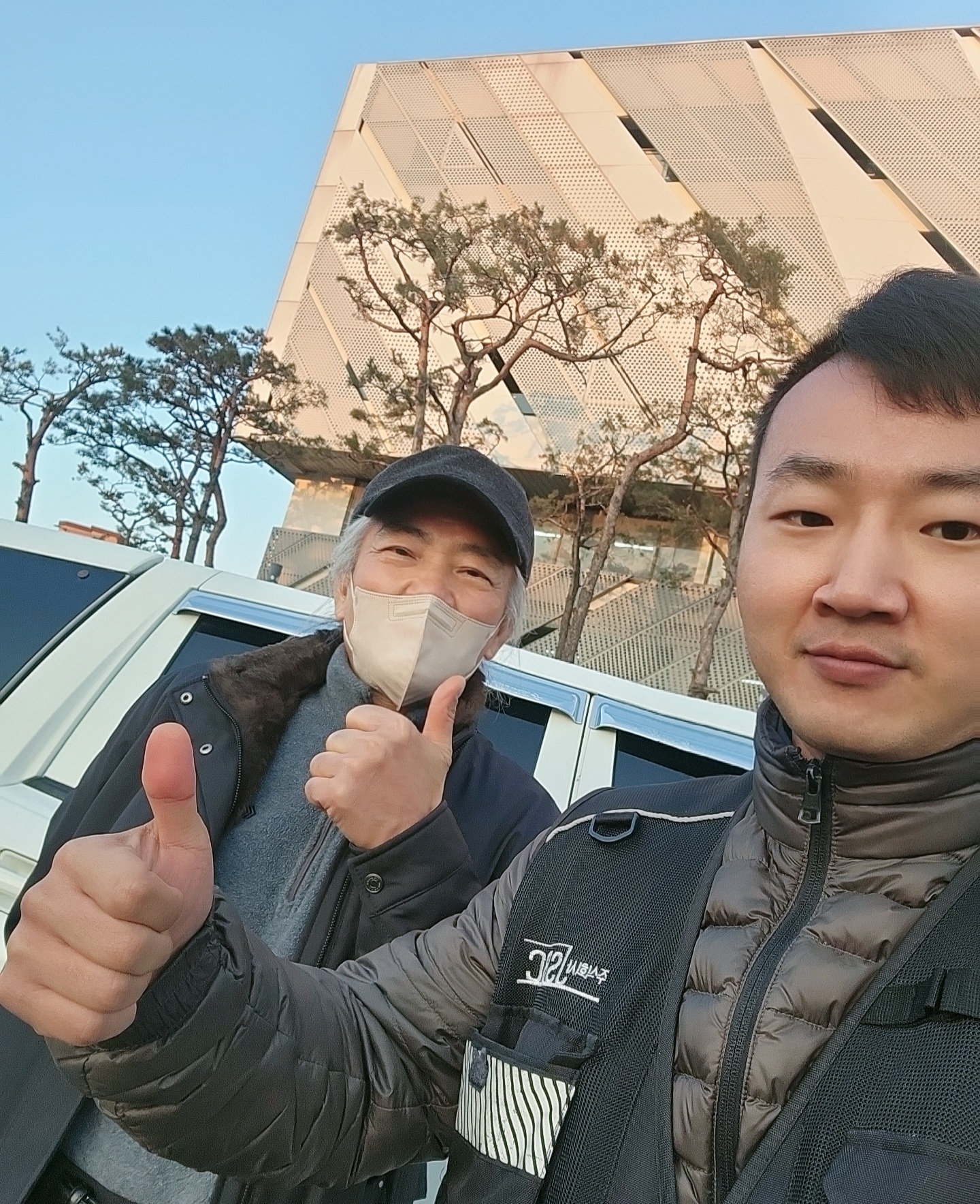 첫 구매 만족이 만든 코란도스포츠 중고 출고 기록