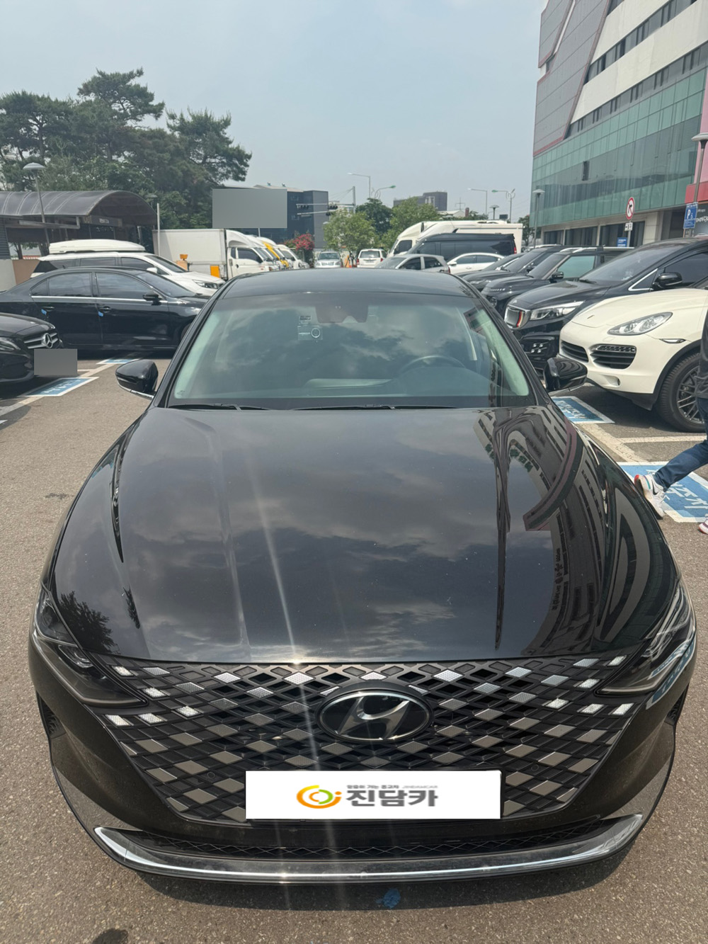 다양한 매물 비교 후 결정된 만족스러운 더뉴그랜저 IG 중고 출고 사례