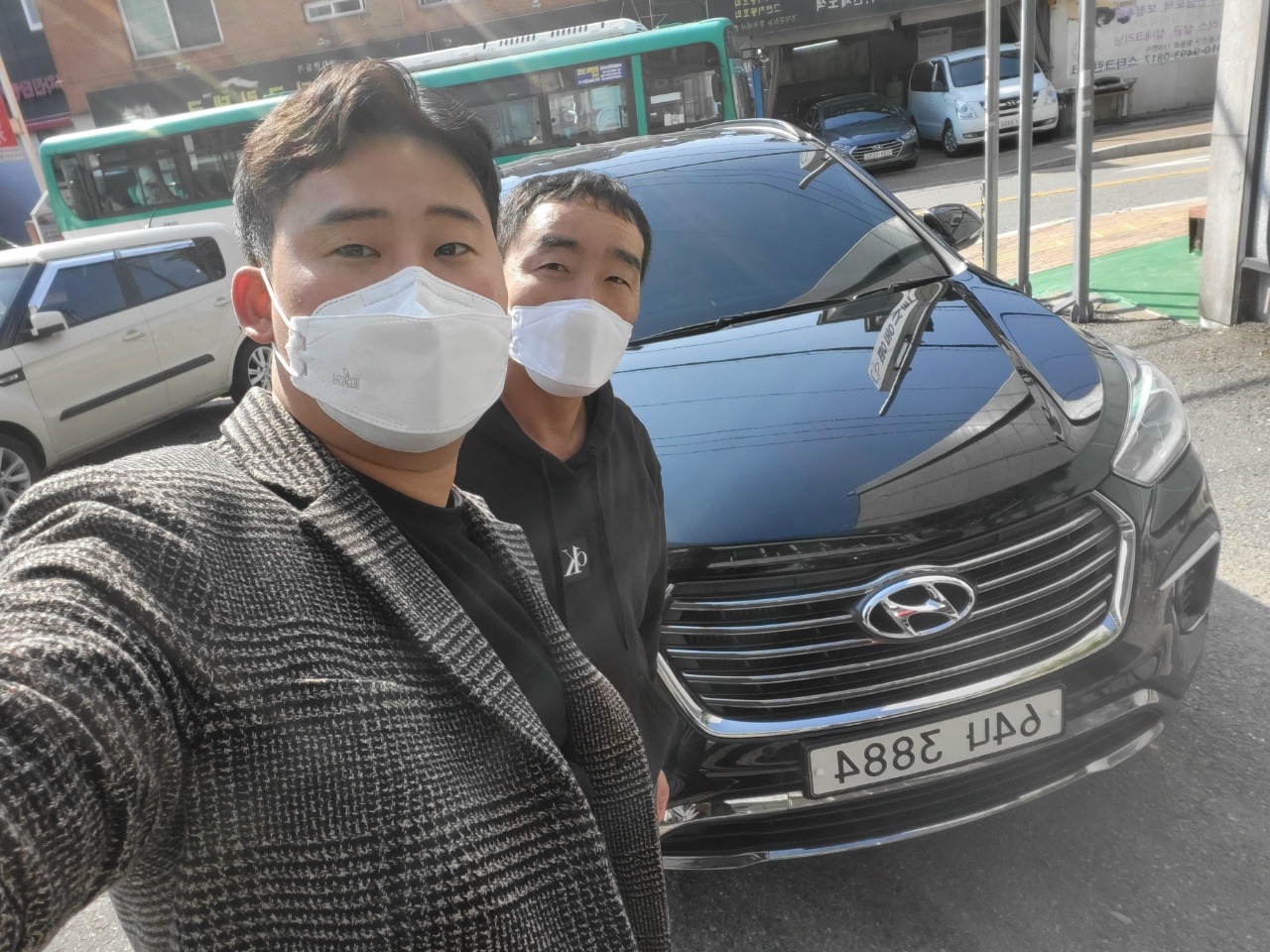 가족과 함께하기 좋은 크기와 안전함 현대 더뉴맥스크루즈 중고 거래 후기