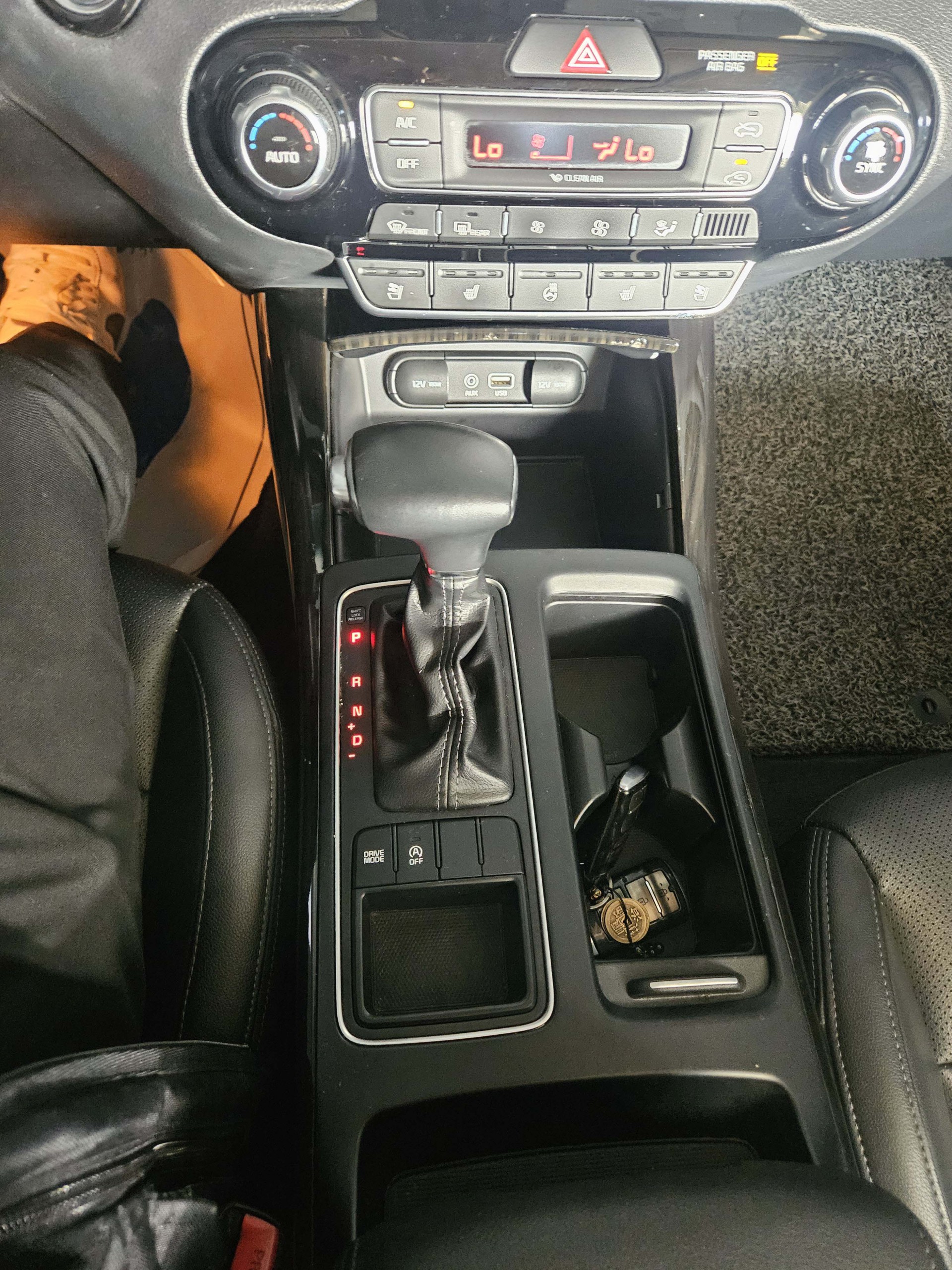 698n5h69zr1u889312.jpg