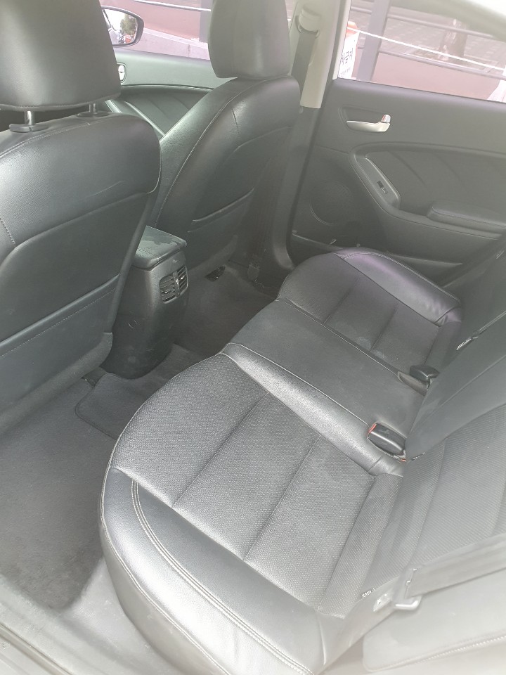 e96cl35w0qw.jpg