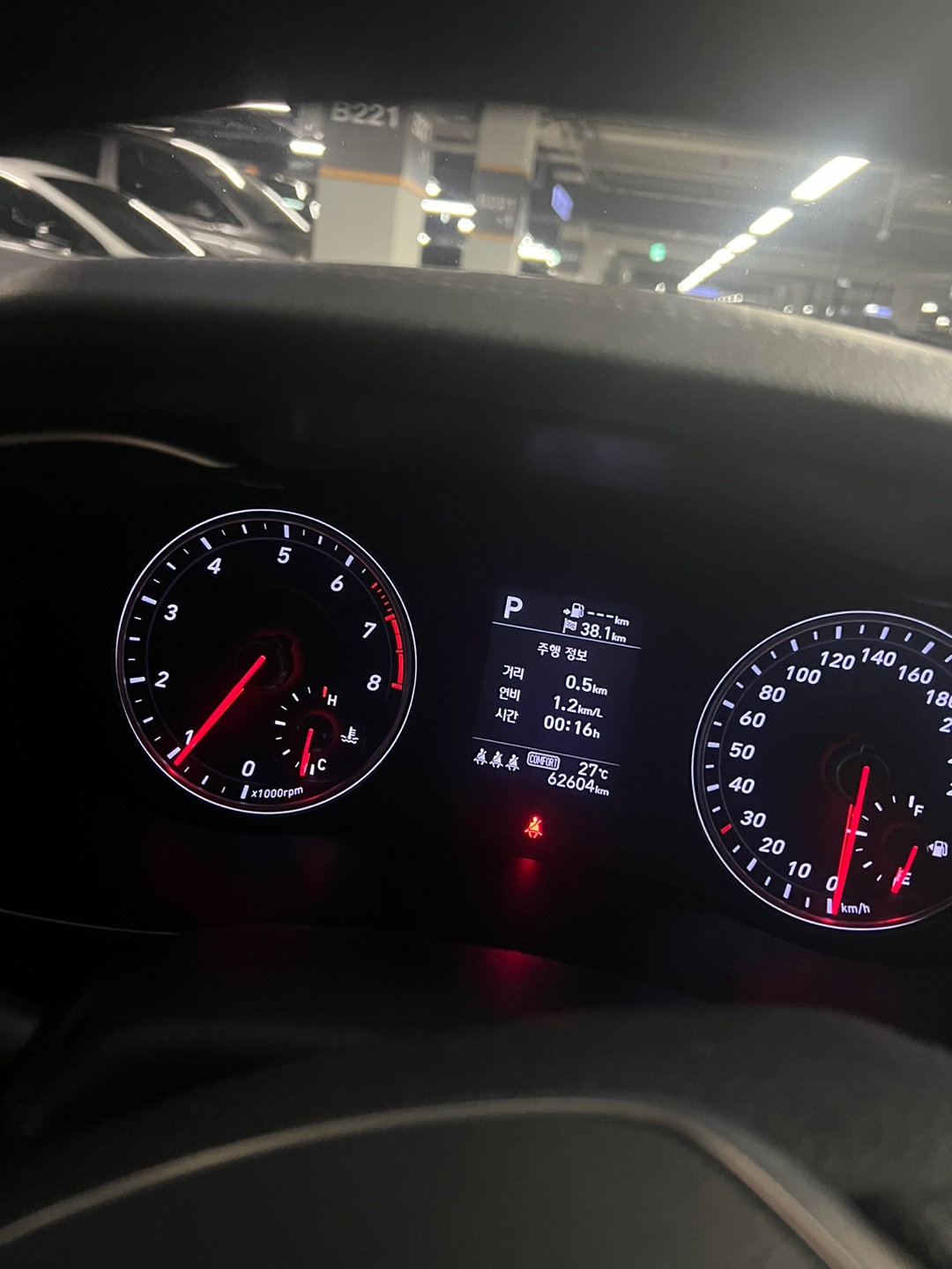7eptsfqd40cg939877.jpg